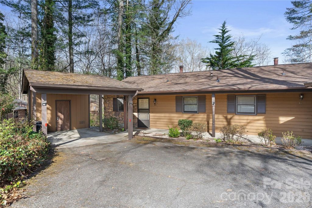 91 Timberlane Drive, Etowah, NC 28726