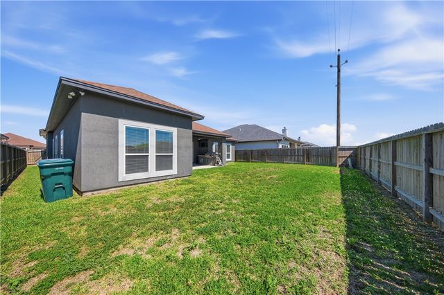 8109 Denali Dr, Corpus Christi, TX 78414