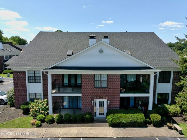 1278 Parkway Gardens Ct APT 127, Louisville, KY 40217
