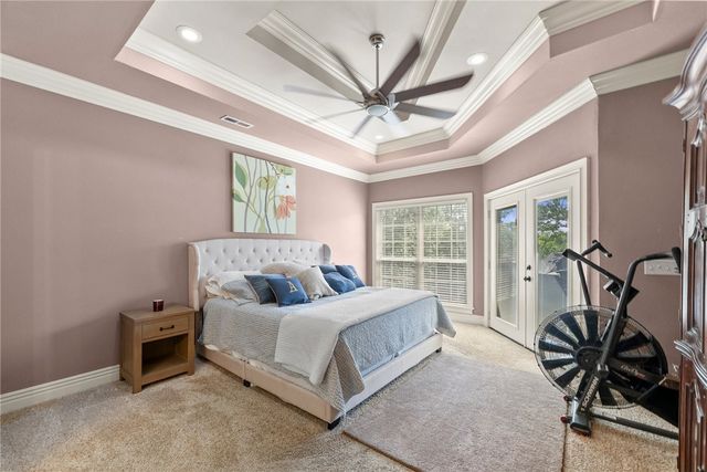 492 E Fairway Lane, Fayetteville, AR 72701