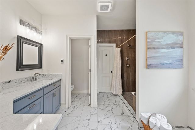 492 E Fairway Lane, Fayetteville, AR 72701