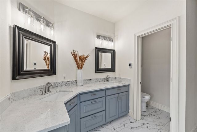 492 E Fairway Lane, Fayetteville, AR 72701