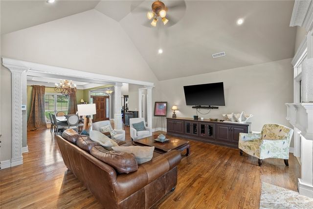 492 E Fairway Lane, Fayetteville, AR 72701