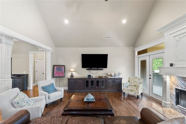 492 E Fairway Lane, Fayetteville, AR 72701