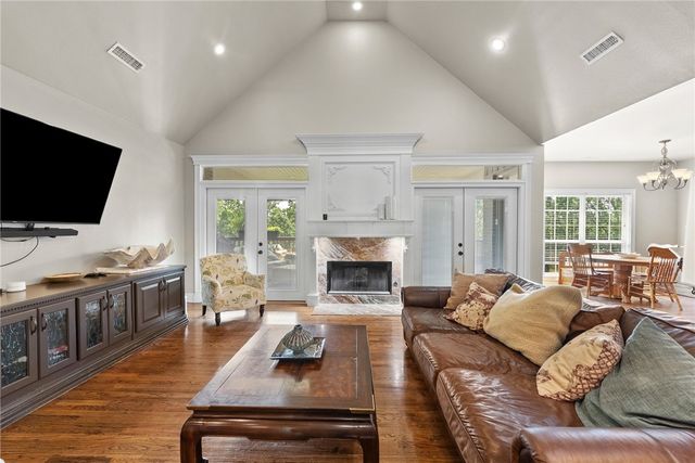 492 E Fairway Lane, Fayetteville, AR 72701