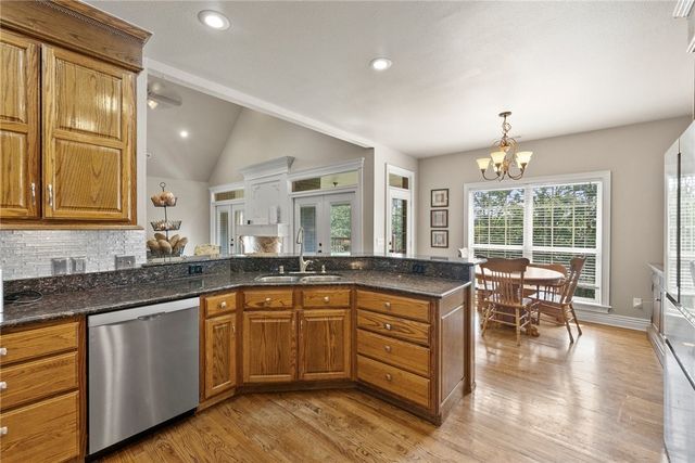 492 E Fairway Lane, Fayetteville, AR 72701