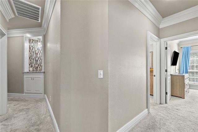 492 E Fairway Lane, Fayetteville, AR 72701