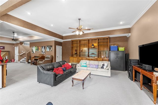 492 E Fairway Lane, Fayetteville, AR 72701