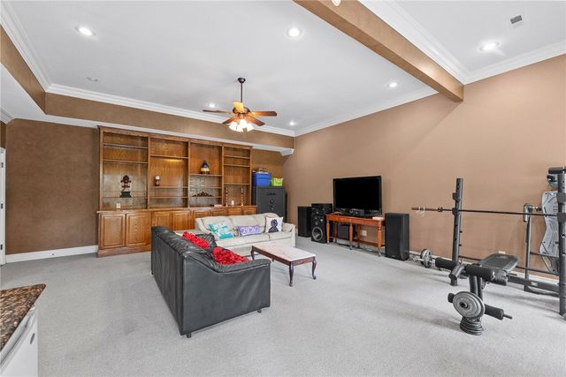 492 E Fairway Lane, Fayetteville, AR 72701