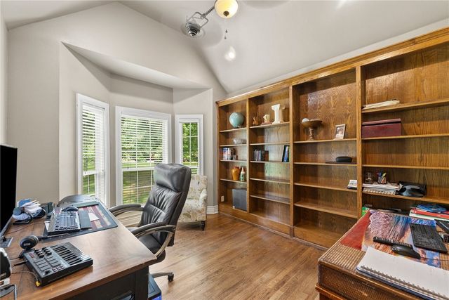 492 E Fairway Lane, Fayetteville, AR 72701