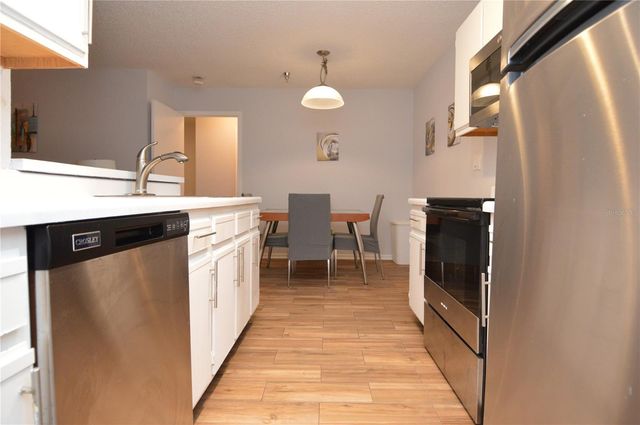 10263 GANDY BOULEVARD N 1409(Furnished), St Petersburg, FL 33702