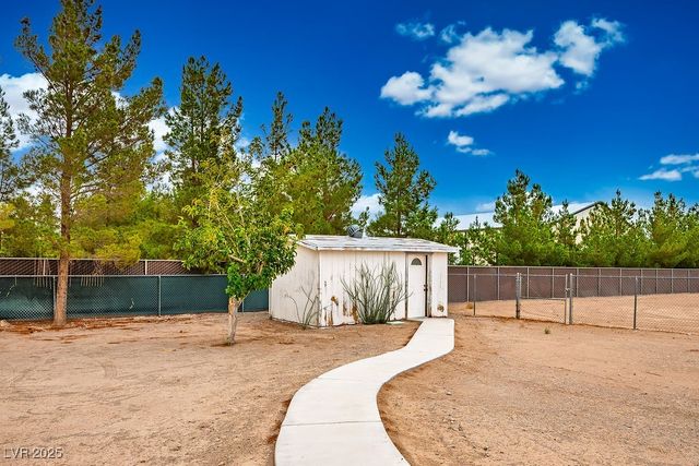 1070 East Gamebird Road, Pahrump, NV 89048