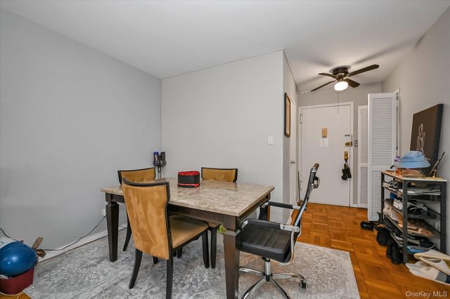 6636 Yellowstone Boulevard 2C, Forest Hills, NY 11375