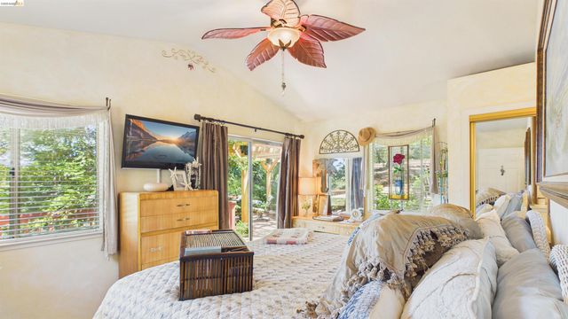 18102 Mount Eaton Road, Tuolumne, CA 95379