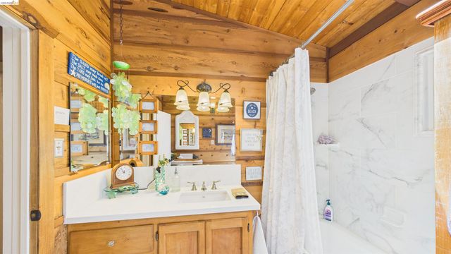 18102 Mount Eaton Road, Tuolumne, CA 95379