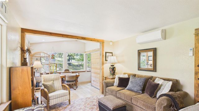 18102 Mount Eaton Road, Tuolumne, CA 95379