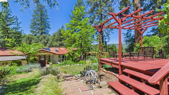 18102 Mount Eaton Road, Tuolumne, CA 95379