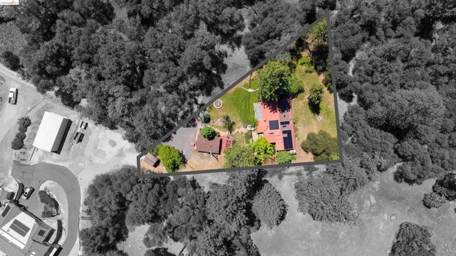 18102 Mount Eaton Road, Tuolumne, CA 95379
