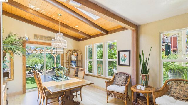 18102 Mount Eaton Road, Tuolumne, CA 95379