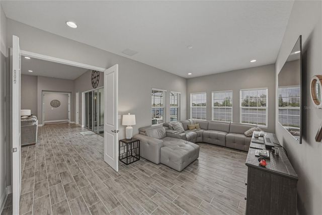 5623 WAYFARER AVENUE, Apollo Beach, FL 33572