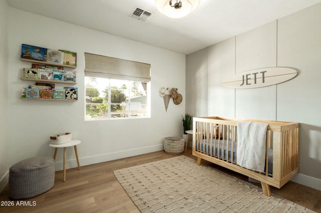 547 W ORANGEWOOD Avenue, Phoenix, AZ 85021