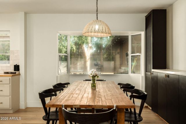 547 W ORANGEWOOD Avenue, Phoenix, AZ 85021