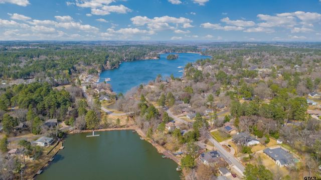 1215 B Chateau Lane, Hideaway, TX 75771