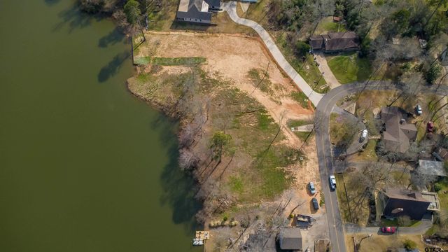 1215 B Chateau Lane, Hideaway, TX 75771