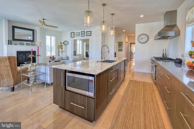 205 E SAVANNAH RD, Lewes, DE 19958