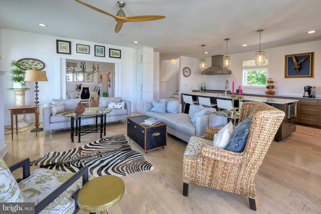 205 E SAVANNAH RD, Lewes, DE 19958