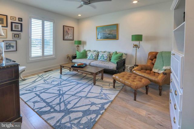 205 E SAVANNAH RD, Lewes, DE 19958