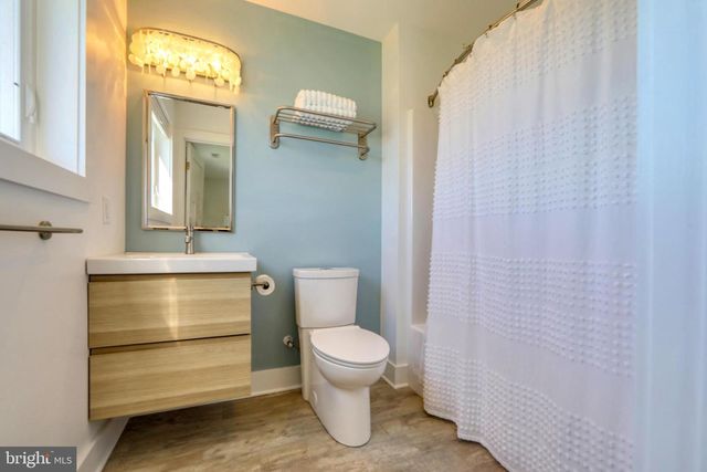 205 E SAVANNAH RD, Lewes, DE 19958