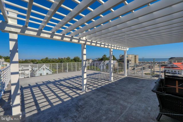 205 E SAVANNAH RD, Lewes, DE 19958