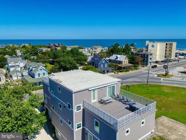 205 E SAVANNAH RD, Lewes, DE 19958