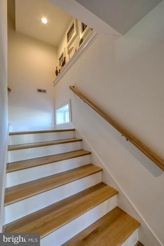 205 E SAVANNAH RD, Lewes, DE 19958