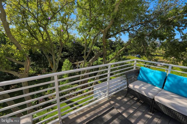 205 E SAVANNAH RD, Lewes, DE 19958