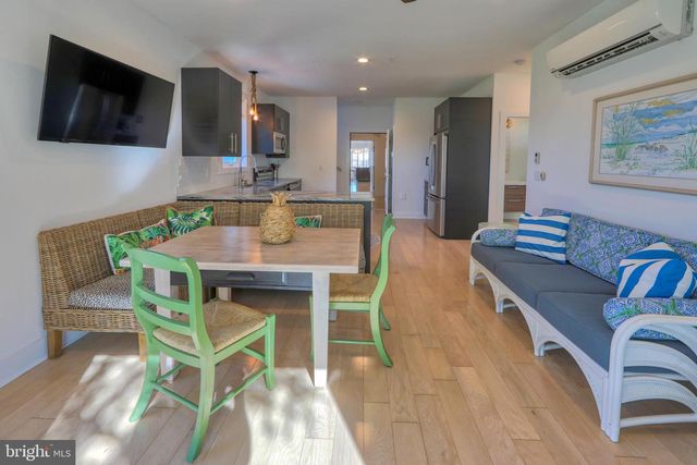 205 E SAVANNAH RD, Lewes, DE 19958