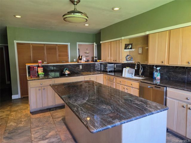 125 Zimmerman Road, Loch Sheldrake, NY 12733