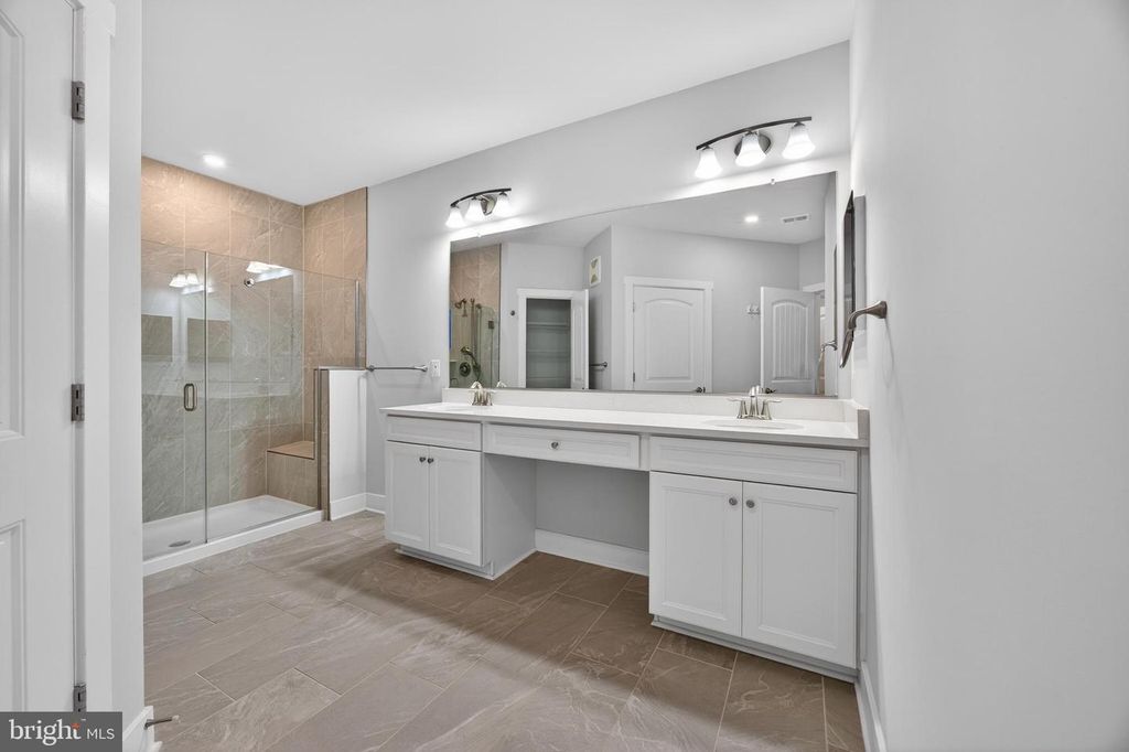 Image 17 of property listing at 212 SWITCHGRASS WAY #34, Chester, MD 21619