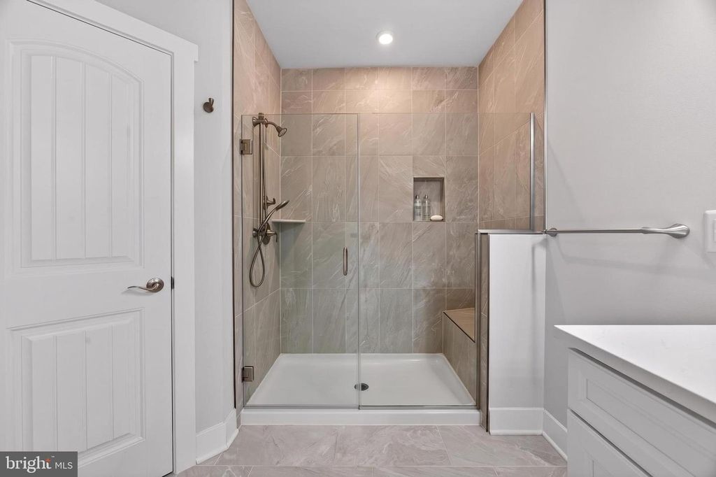 Image 18 of property listing at 212 SWITCHGRASS WAY #34, Chester, MD 21619