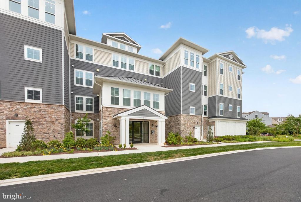 Image 39 of property listing at 212 SWITCHGRASS WAY #34, Chester, MD 21619