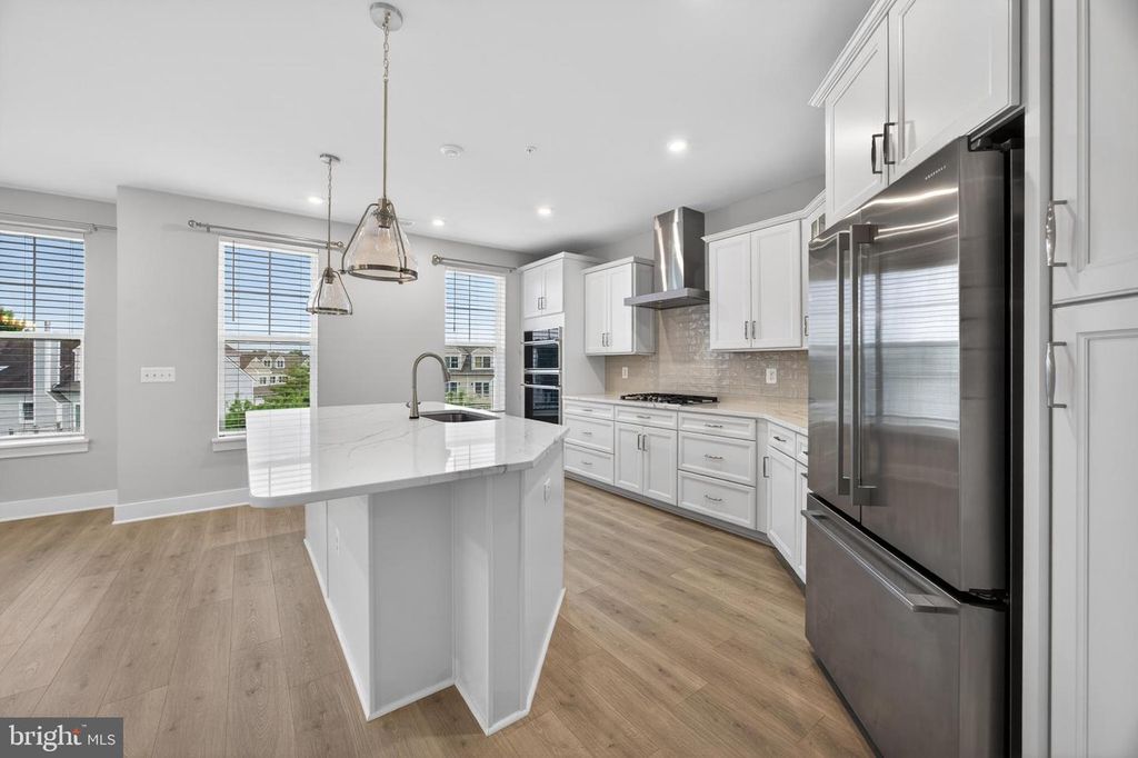Image 5 of property listing at 212 SWITCHGRASS WAY #34, Chester, MD 21619