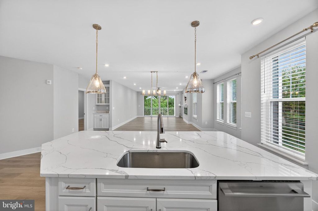 Image 6 of property listing at 212 SWITCHGRASS WAY #34, Chester, MD 21619