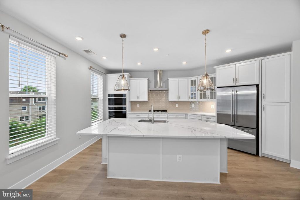 Image 7 of property listing at 212 SWITCHGRASS WAY #34, Chester, MD 21619
