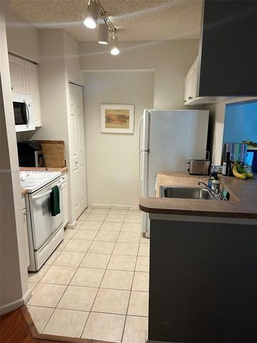 17145 N Bay Rd 4102, Sunny Isles Beach, FL 33160