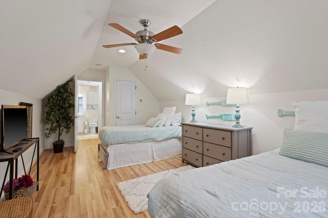 26 Winding Trail Drive, Hendersonville, NC 28791