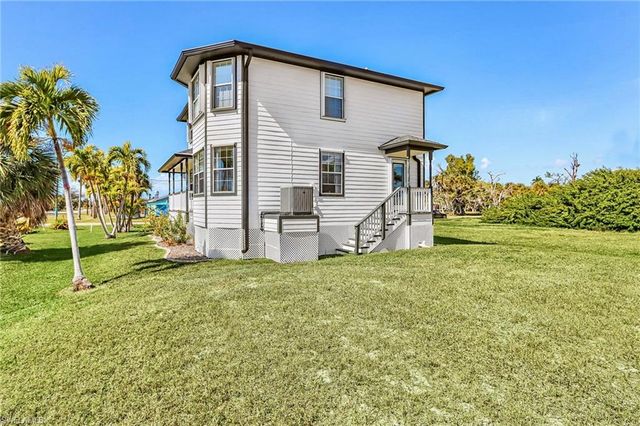 2420 Poinciana AVE, St. James City, FL 33956