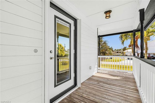 2420 Poinciana AVE, St. James City, FL 33956