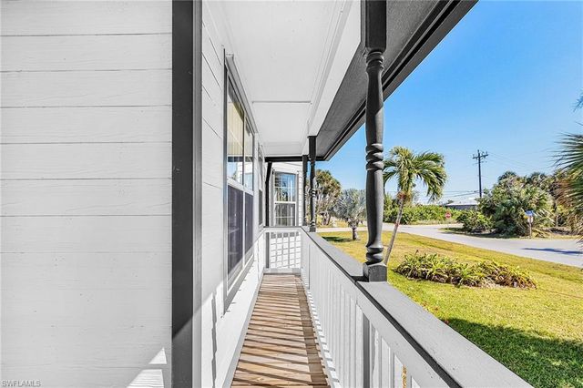 2420 Poinciana AVE, St. James City, FL 33956