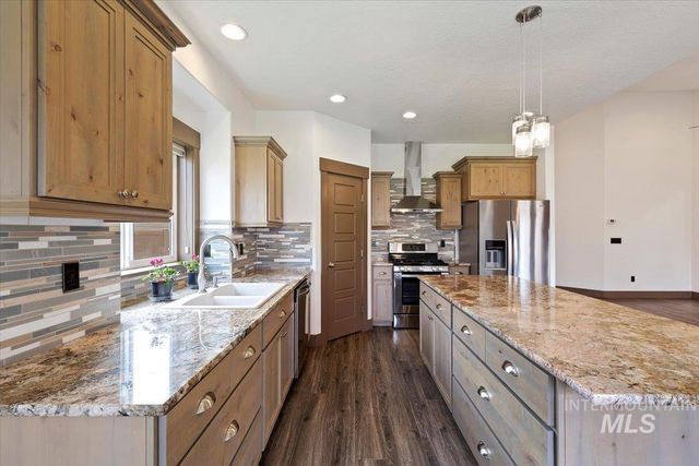 10168 W Whitecrest St, Star, ID 83669